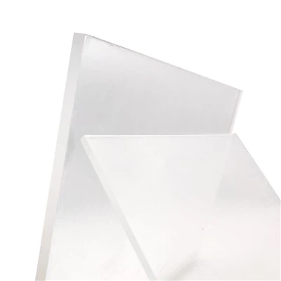 Klart plexiglas